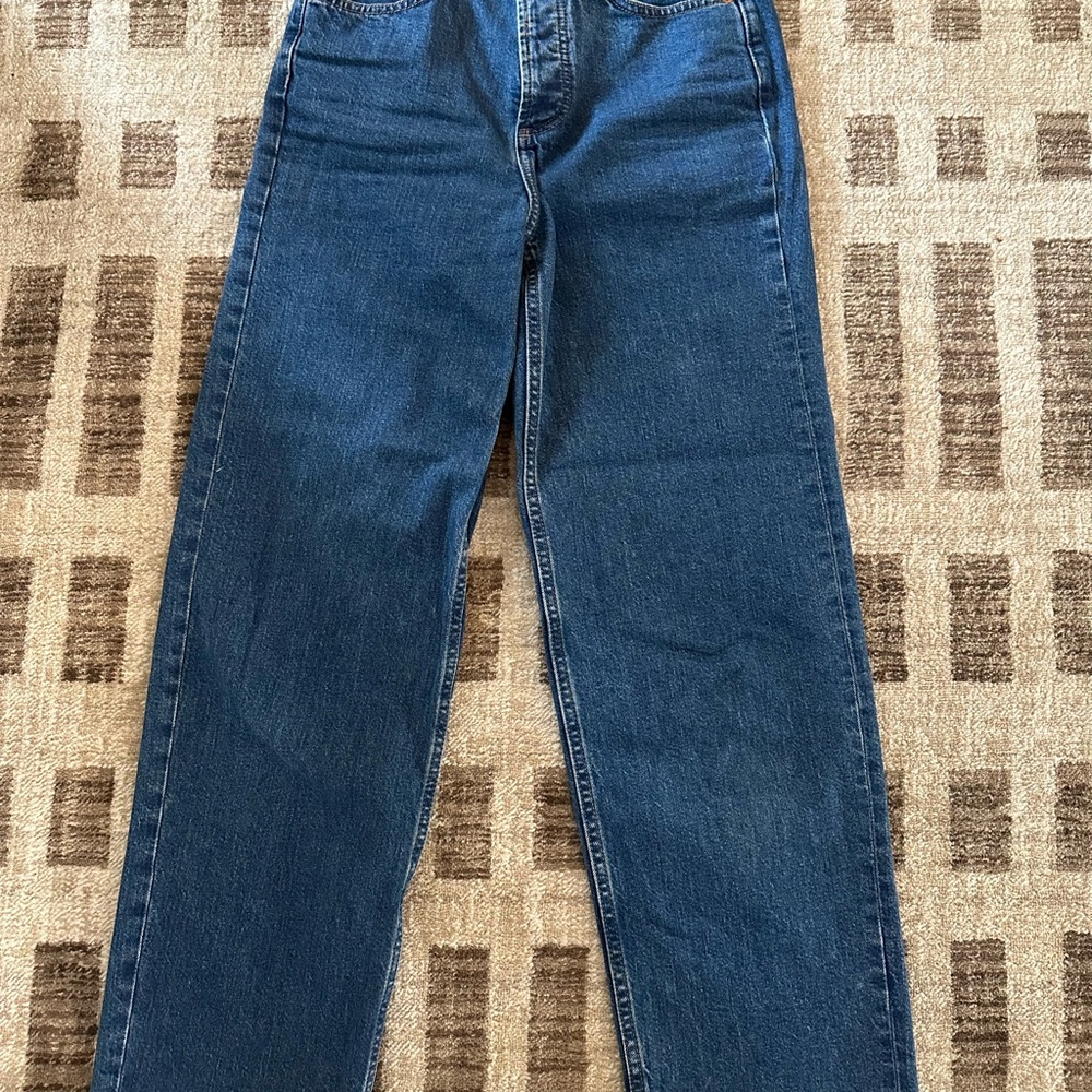Universal Thread Dark Blue Straight Jeans Highest Rise